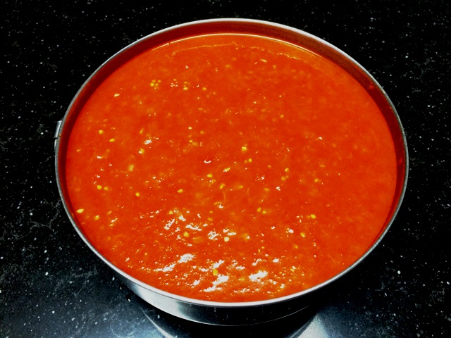 tomato sauce IMG_0541weblarge
